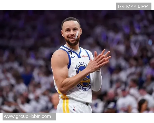 库里三分雨狂飙六记勇士官方评选最佳球员荣耀归属他