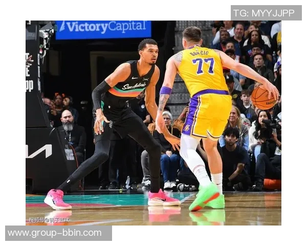 NBA精彩回顾开拓者力克湖人火箭主场狂胜篮网灰熊客场逆袭勇士