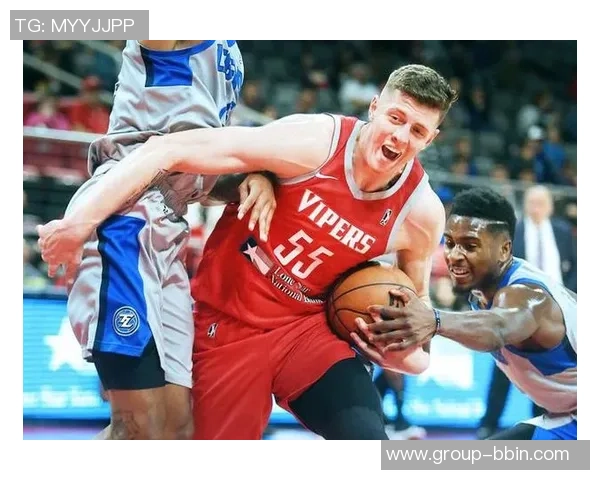 新秀费尔斯背靠背遭遇三次技术犯规罚款六千美元引发热议