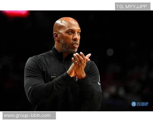 杜伦在场时球队攻防表现卓越净效率排名联盟第二引发关注 杜伦在场时球队攻防表现卓越净效率排名联盟第二引发关注